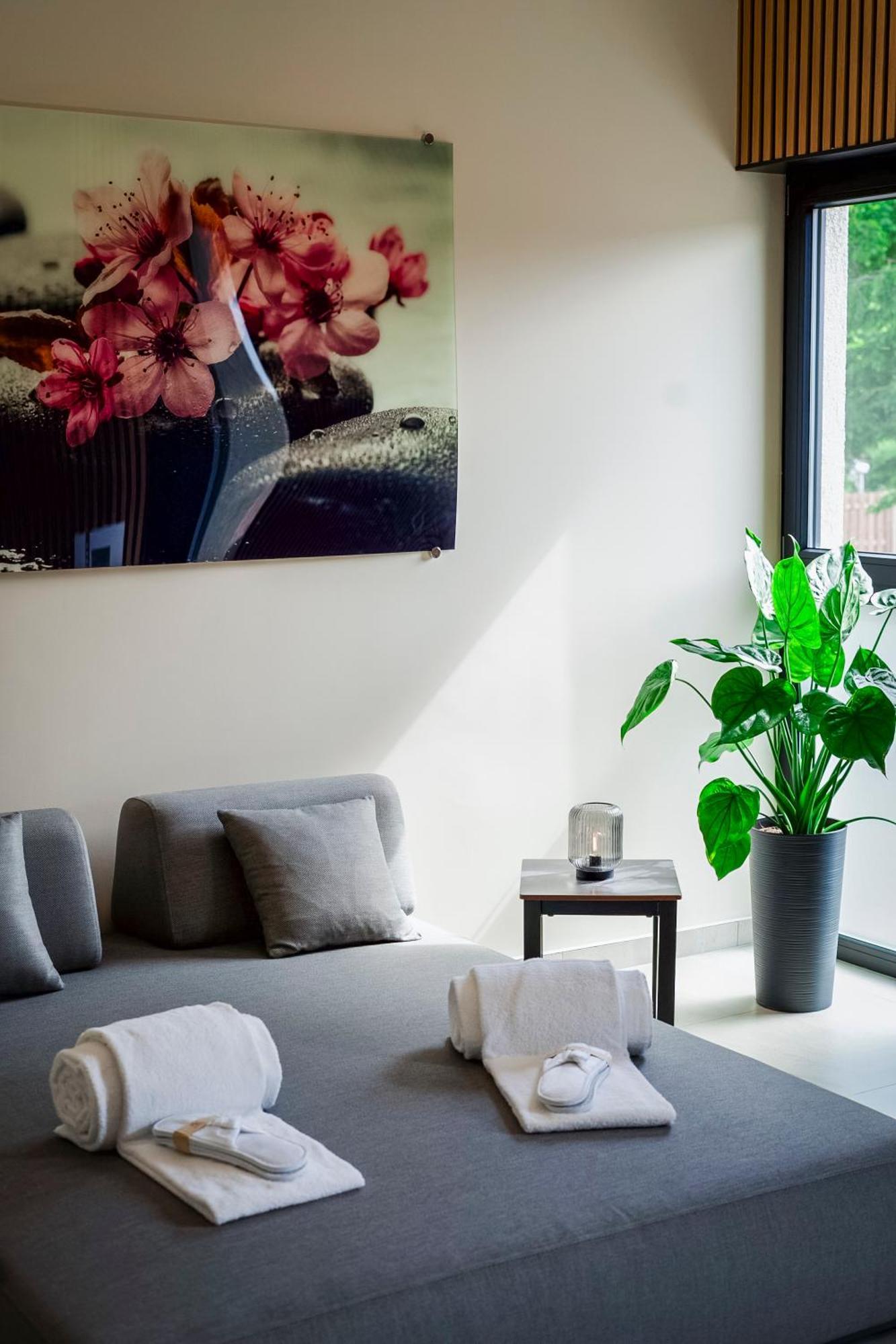 Bernstein Acamed Resort Nienburg  Bagian luar foto