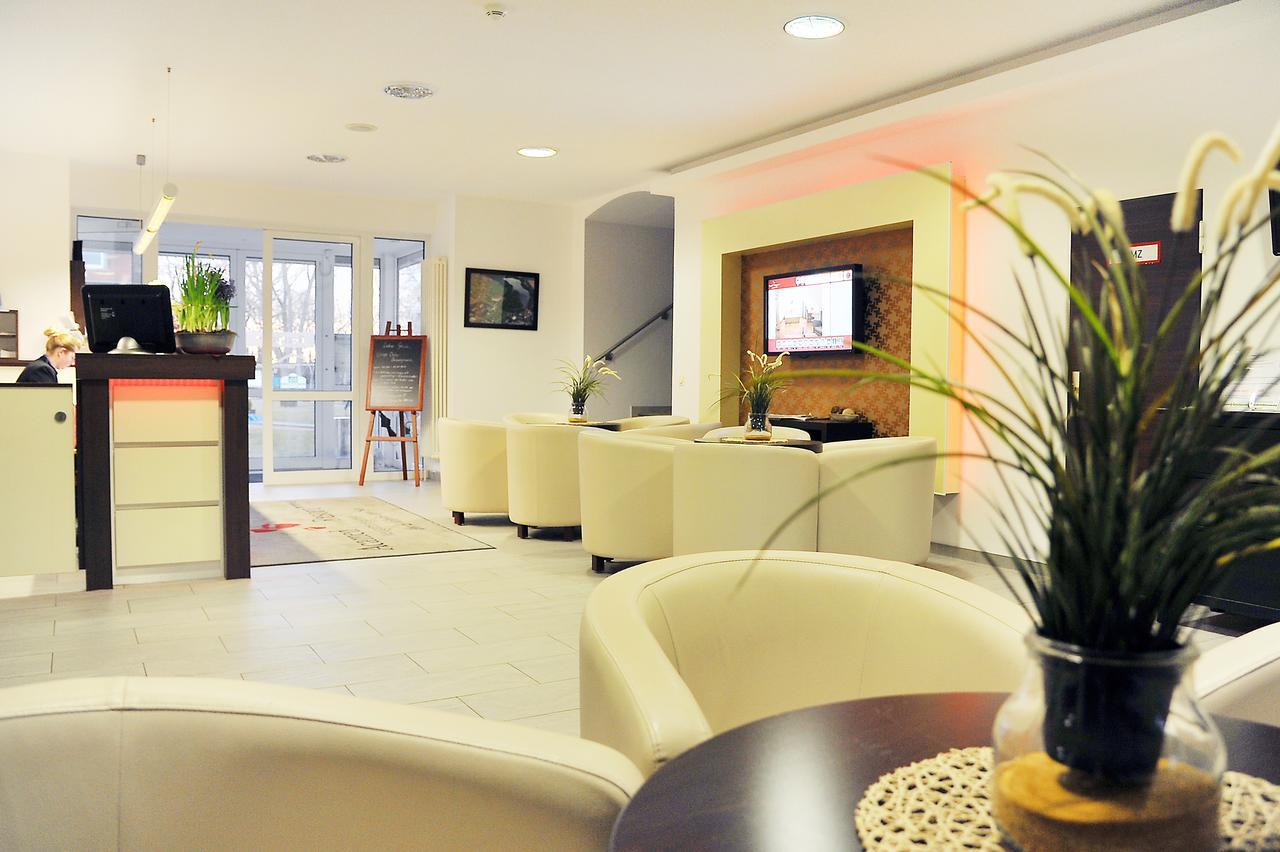 Bernstein Acamed Resort Nienburg  Bagian luar foto