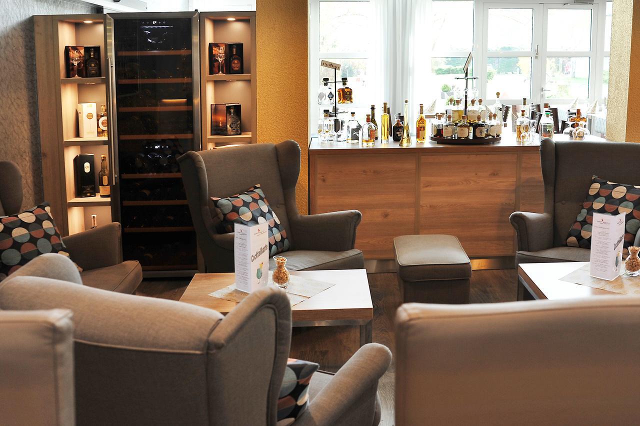 Bernstein Acamed Resort Nienburg  Bagian luar foto